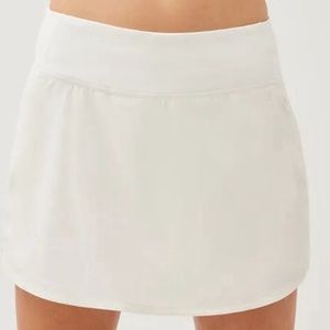 Outdoor Voices 4” Skort. NWT